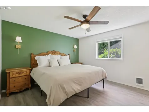 2150 6th Street Columbia City OR 97018