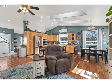 719 N East Street Joseph OR 97846