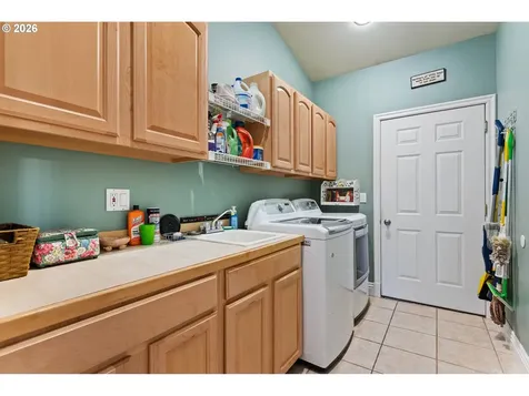 719 N East Street Joseph OR 97846