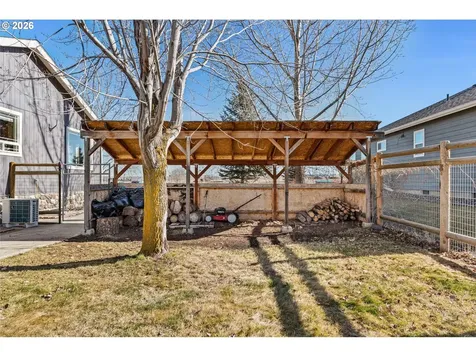 719 N East Street Joseph OR 97846