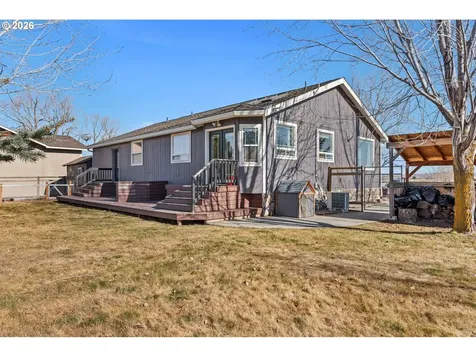 719 N East Street Joseph OR 97846