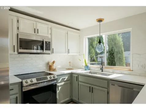 4360 SW Plumeria Way Beaverton OR 97078