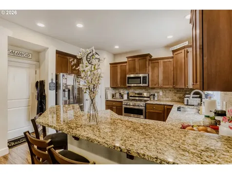 15823 SE Basalt Court Damascus OR 97089