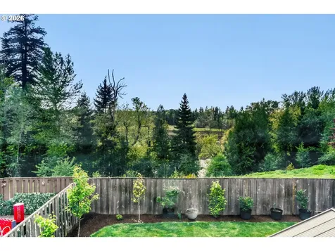 15823 SE Basalt Court Damascus OR 97089