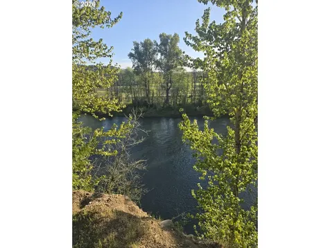 15823 SE Basalt Court Damascus OR 97089