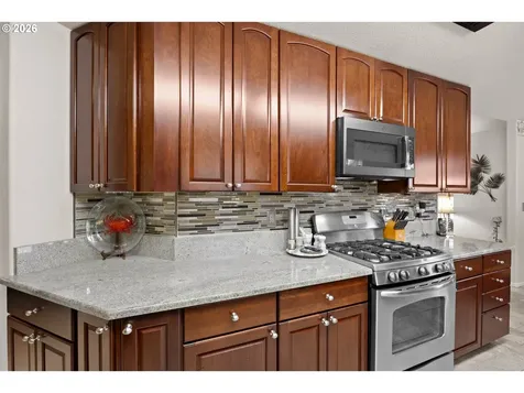 237 Cambridge Drive Sutherlin OR 97479