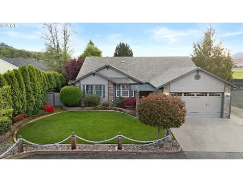 237 Cambridge Drive Sutherlin OR 97479