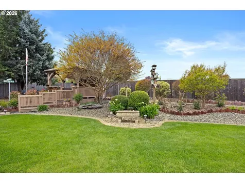 237 Cambridge Drive Sutherlin OR 97479