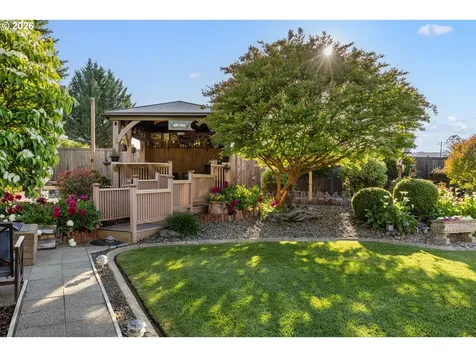 237 Cambridge Drive Sutherlin OR 97479