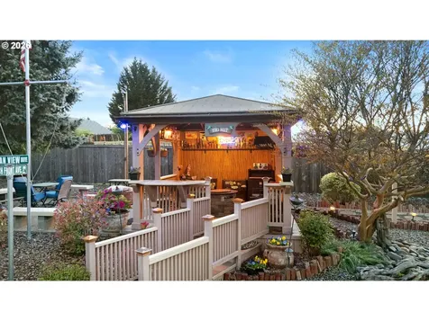 237 Cambridge Drive Sutherlin OR 97479