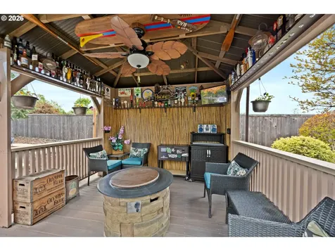 237 Cambridge Drive Sutherlin OR 97479
