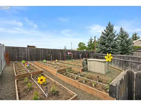 237 Cambridge Drive Sutherlin OR 97479