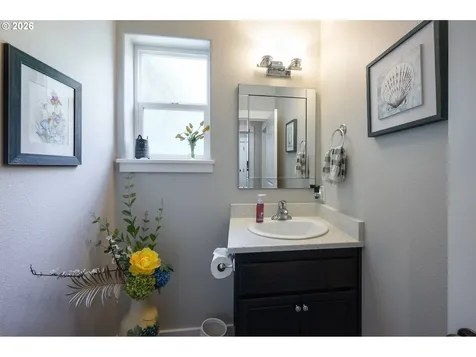 987 Pennington Court Eugene OR 97404