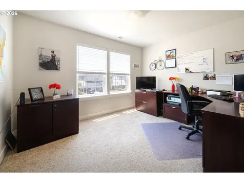 987 Pennington Court Eugene OR 97404