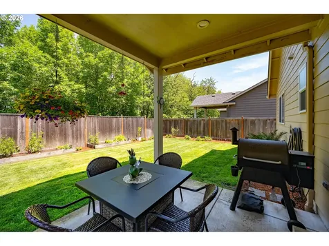 987 Pennington Court Eugene OR 97404