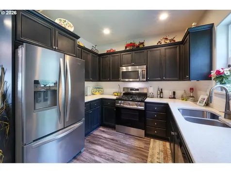 987 Pennington Court Eugene OR 97404
