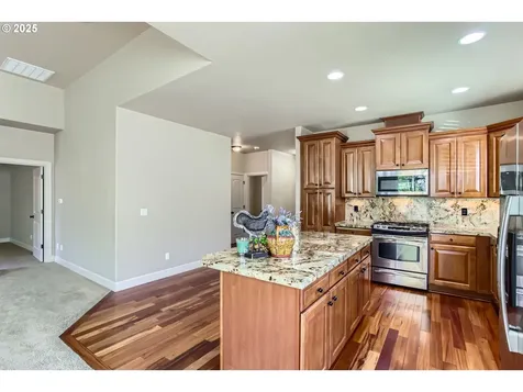 3881 SW Eleven Mile Avenue Gresham OR 97080