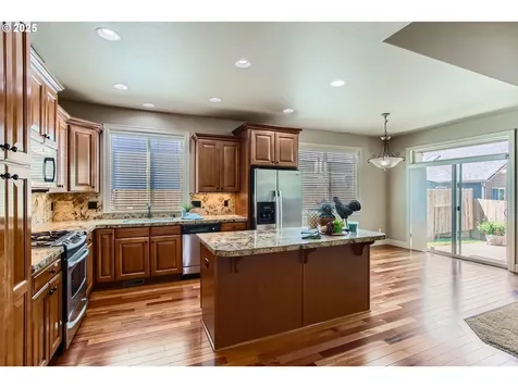 3881 SW Eleven Mile Avenue Gresham OR 97080