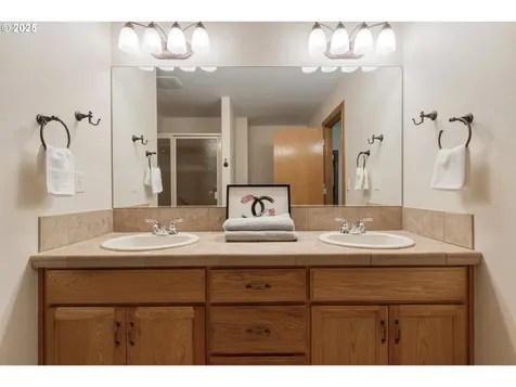 11853 Maxwell Court Oregon City OR 97045