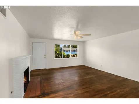 16836 NE Davis Street Portland OR 97230