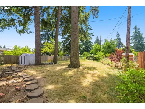 16836 NE Davis Street Portland OR 97230