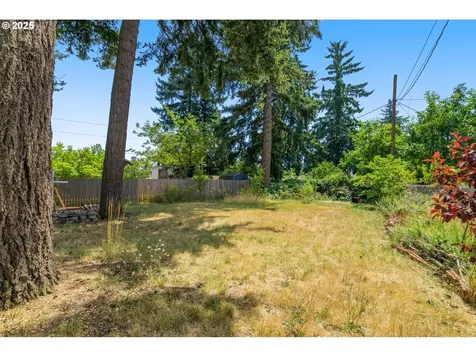 16836 NE Davis Street Portland OR 97230