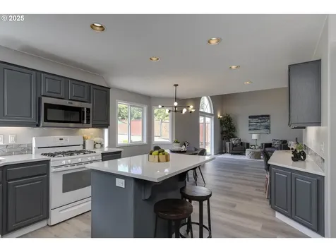 9711 SE Top O Scott Street Happy Valley OR 97086