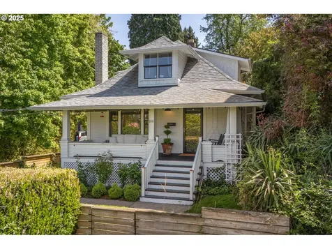 210 SE 60th Avenue Portland OR 97215