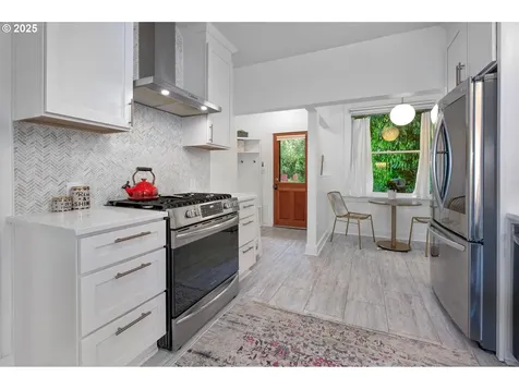 210 SE 60th Avenue Portland OR 97215