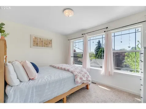 4819 SE Rex Drive Portland OR 97206