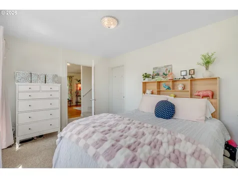4819 SE Rex Drive Portland OR 97206