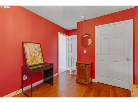 4819 SE Rex Drive Portland OR 97206