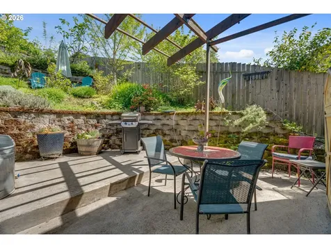 4819 SE Rex Drive Portland OR 97206