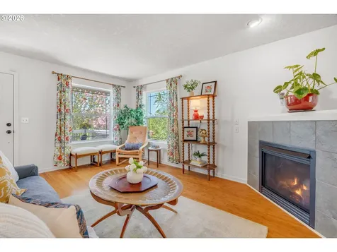 4819 SE Rex Drive Portland OR 97206