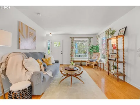 4819 SE Rex Drive Portland OR 97206