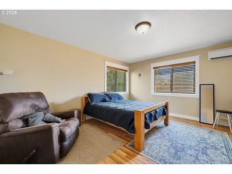 2207 8th Street Tillamook OR 97141