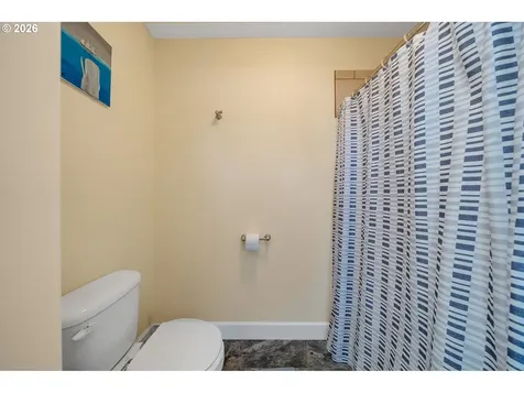 2207 8th Street Tillamook OR 97141