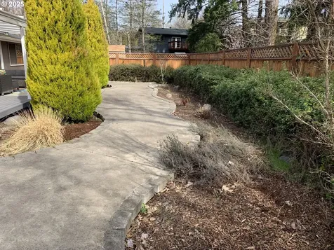 2515 NW 29th Street Corvallis OR 97330
