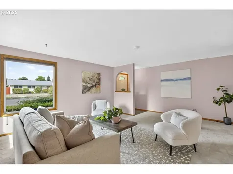 1240 N Juniper Street Canby OR 97013