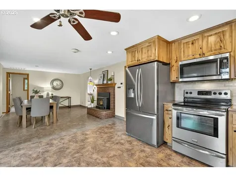 1240 N Juniper Street Canby OR 97013