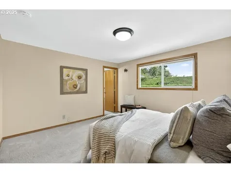 1240 N Juniper Street Canby OR 97013