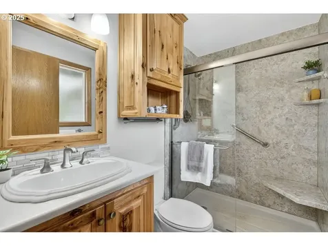 1240 N Juniper Street Canby OR 97013