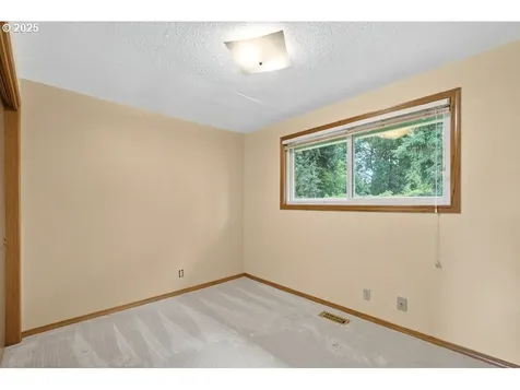 1240 N Juniper Street Canby OR 97013