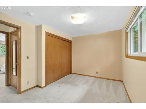1240 N Juniper Street Canby OR 97013
