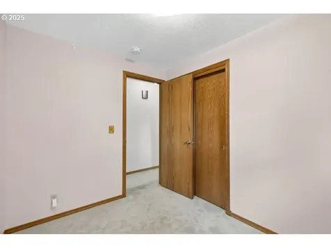 1240 N Juniper Street Canby OR 97013