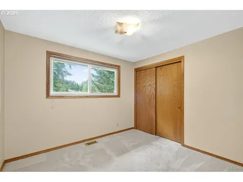 1240 N Juniper Street Canby OR 97013