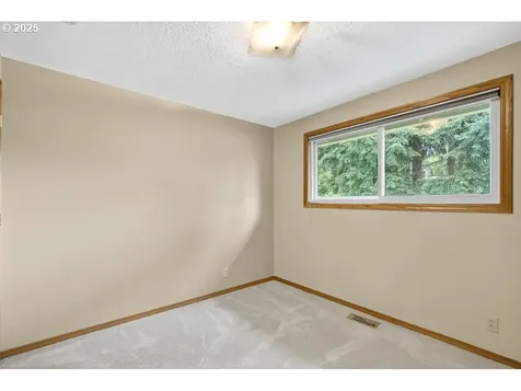 1240 N Juniper Street Canby OR 97013