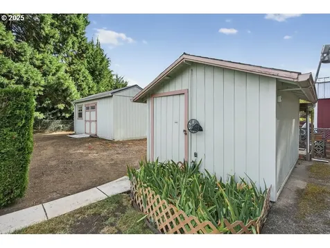 1240 N Juniper Street Canby OR 97013