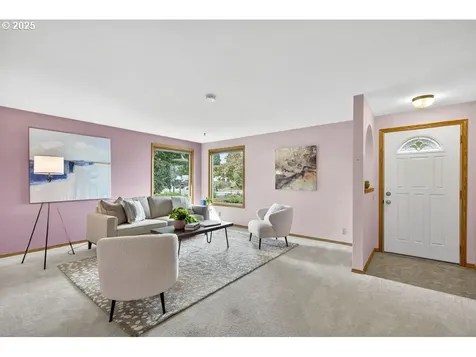 1240 N Juniper Street Canby OR 97013