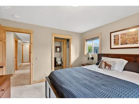 9732 SE Ladera Court Damascus OR 97089